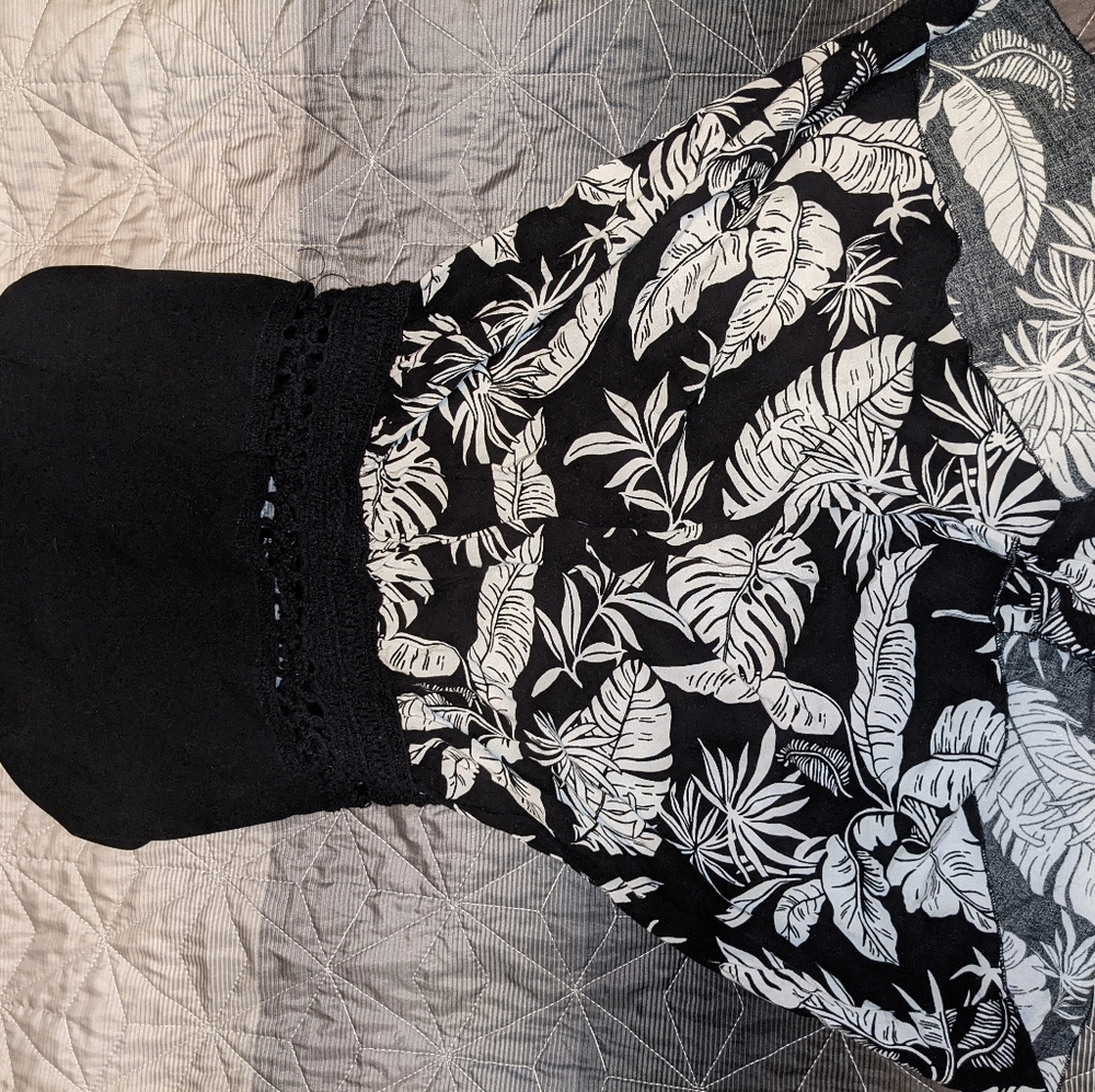 Super cute romper worn once EUC